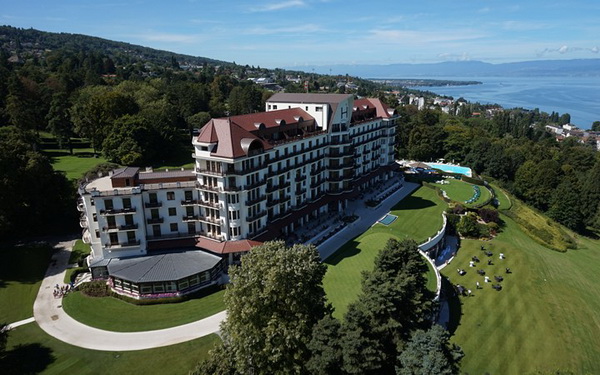 Evian Resort